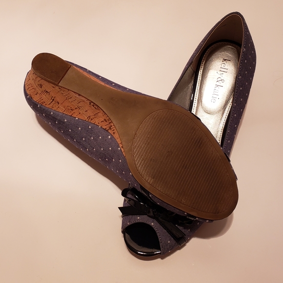 Chambray Style Open Toe Wedge - Picture 5 of 5
